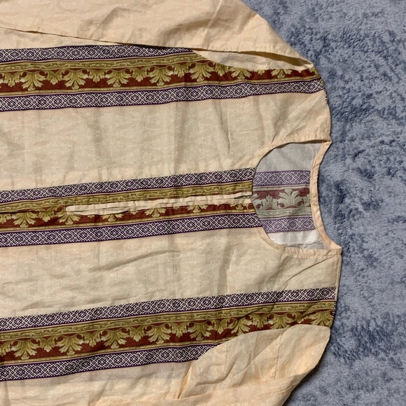 Kurti - Picture 2 of 3